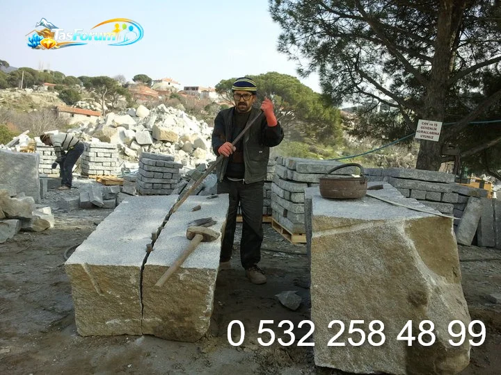 Doğal kırım granit bordür 2.webp